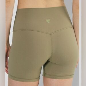 Campus Green TNA Women's Shorts